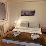 아파트 Aleks 4 *