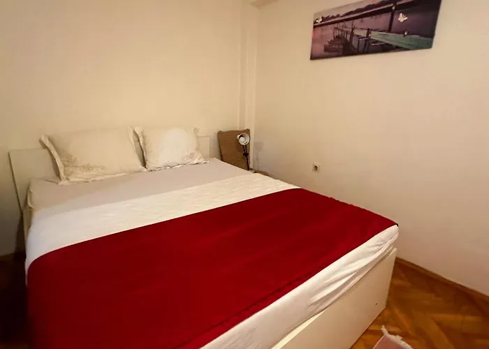 Aleks 4 * Skopje